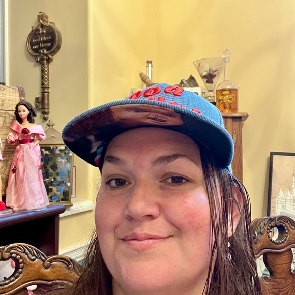 Good Guys, Chucky hat universal Studio . Great condition. Snap back - Picture 6 of 6